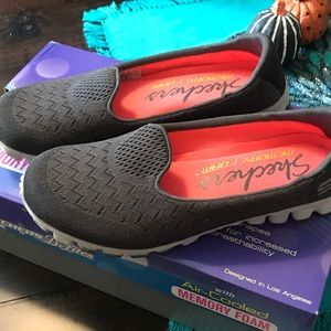 New in Box. Skechers memory foam.
